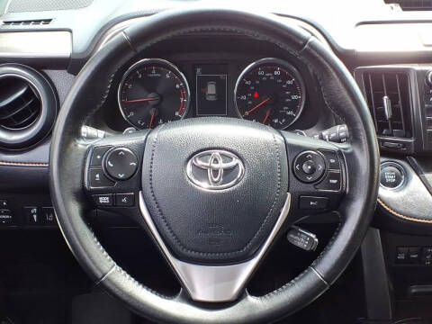 2017 Toyota RAV4 SE