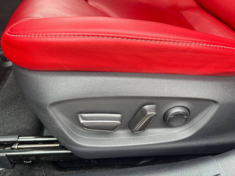 2019 Toyota Camry XSE V6