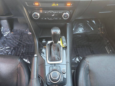 2015 Mazda MAZDA3 s Grand Touring