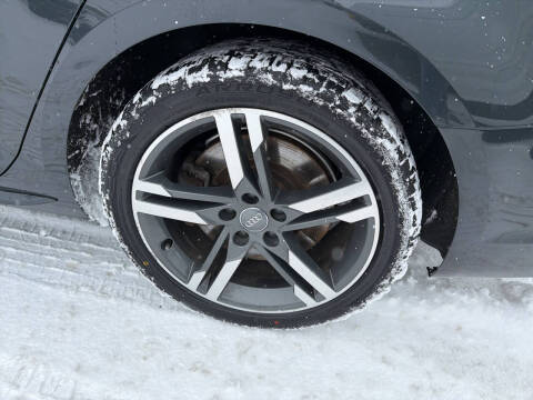 2017 Audi A4 2.0T quattro Premium Plus