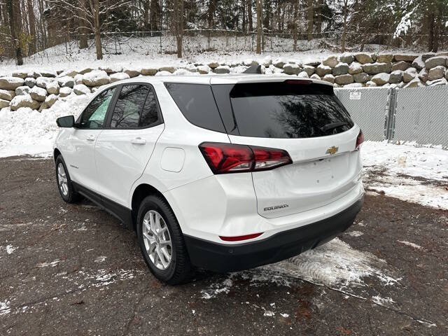 2022 Chevrolet Equinox LS