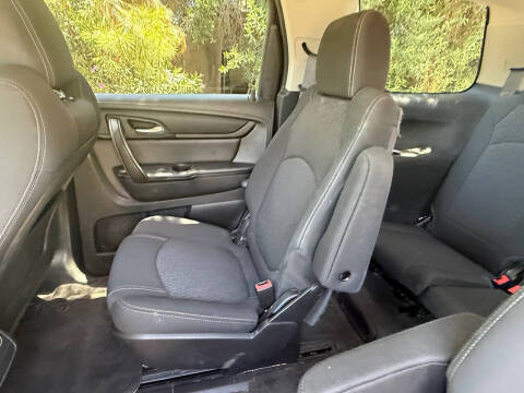 2015 GMC Acadia SLE-2