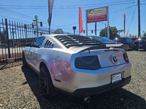 2012 Ford Mustang V6