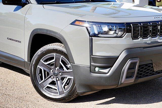 2026 Jeep Cherokee Laredo