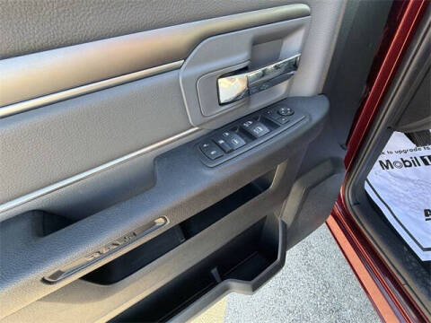 2024 RAM 1500 Classic SLT