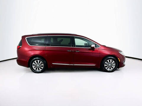 2020 Chrysler Pacifica Hybrid Limited