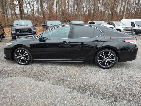 2020 Toyota Camry SE