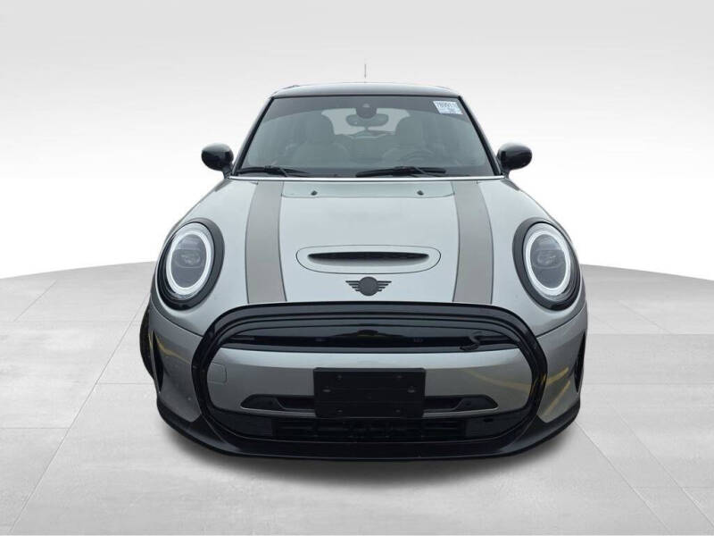 Used 2024 MINI Hardtop 2 Door SE with VIN WMW13DJ03R2V03263 for sale in Maysville, KY