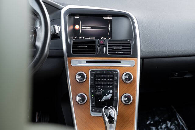 2017 Volvo XC60 T6 Inscription