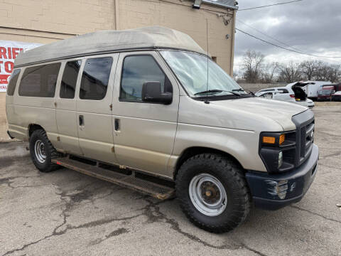 2009 Ford E-Series E-350 SD XLT