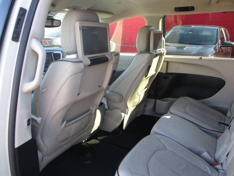 2017 Chrysler Pacifica Limited