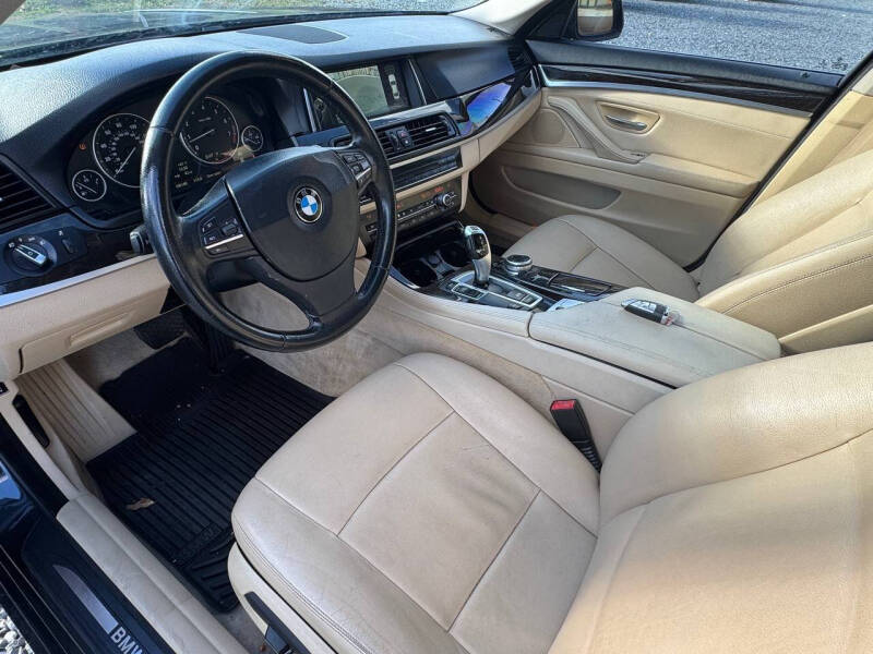 2014 BMW 5 Series 528i