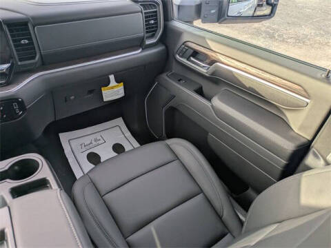 2025 GMC Sierra 2500HD