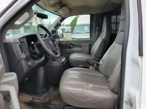 2017 GMC Savana LS 3500
