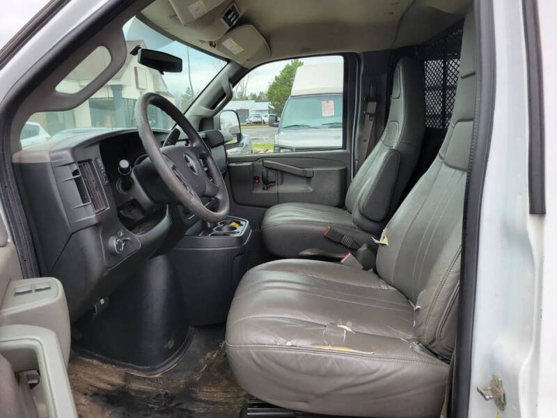 2017 GMC Savana LS 3500