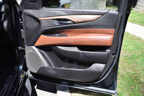 2019 Cadillac Escalade Luxury