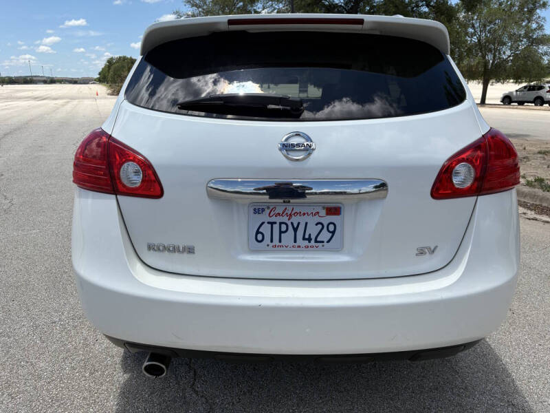 2011 Nissan Rogue SV