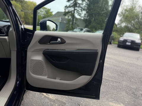 2019 Chrysler Pacifica Touring L