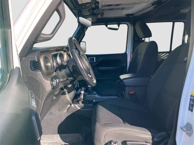 2020 Jeep Gladiator Sport