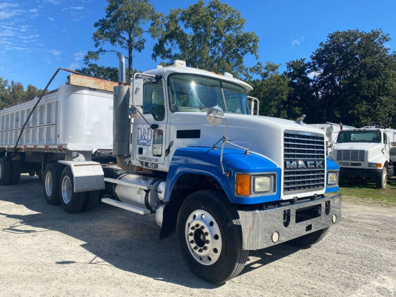 2007 Mack CHN613 for sale at Davenport Motors in Plymouth NC