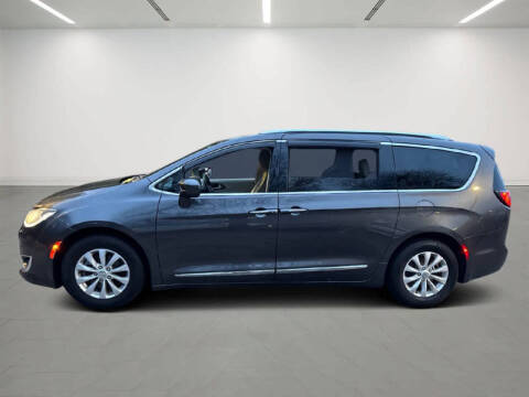 2019 Chrysler Pacifica Touring L
