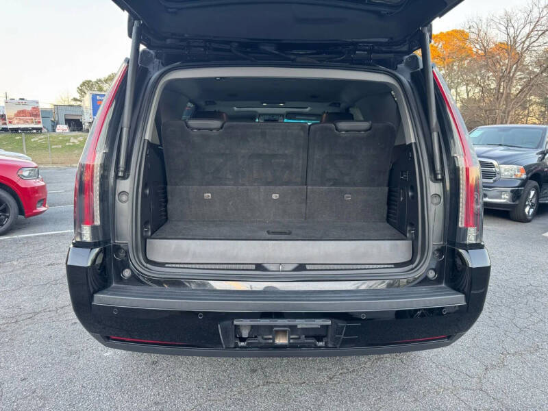 2018 Cadillac Escalade Luxury