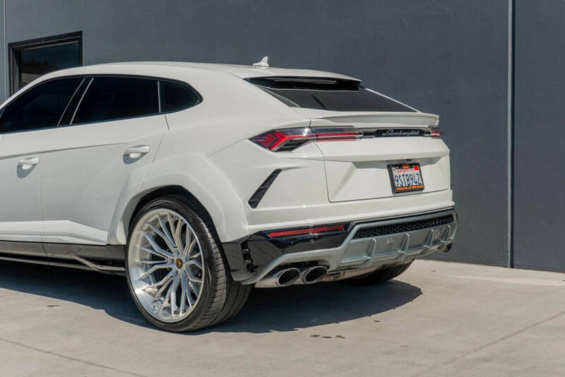 2019 Lamborghini Urus