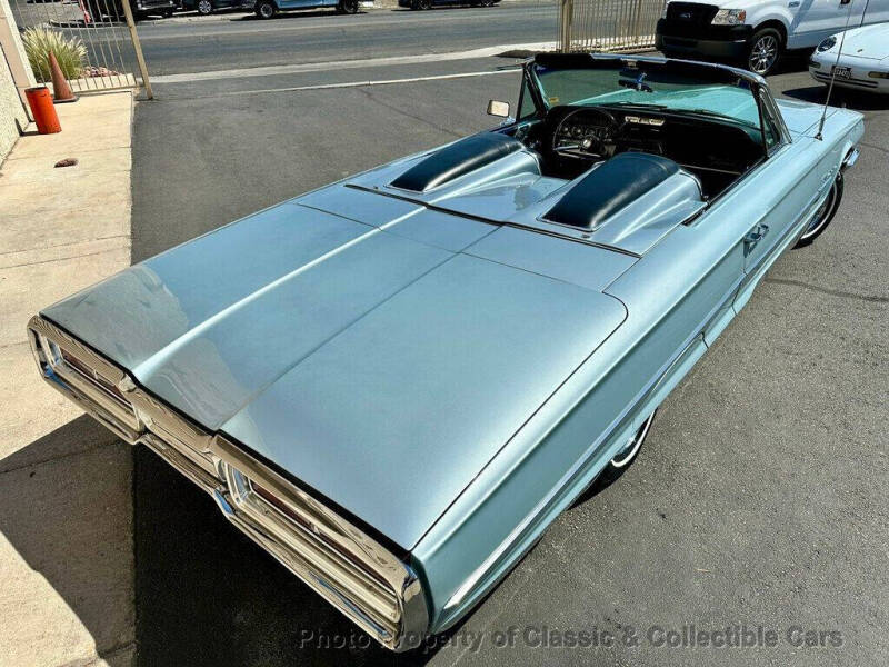1964 Ford Thunderbird