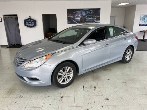 2011 Hyundai Sonata for sale at Used Car Outlet in Bloomington IL