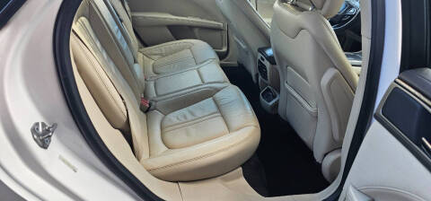 2017 Lincoln MKZ Select