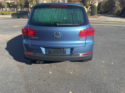 2017 Volkswagen Tiguan 2.0T Wolfsburg Edition 4Motion