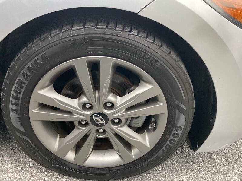 2018 Hyundai Elantra