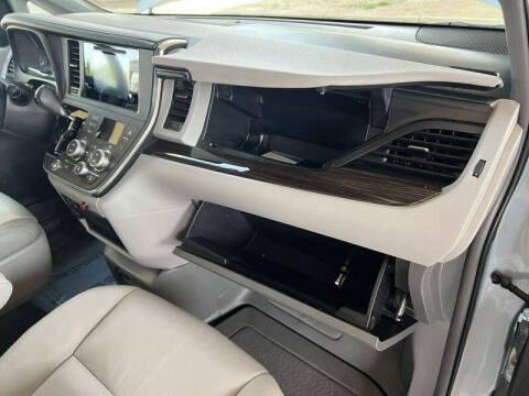 2016 Toyota Sienna