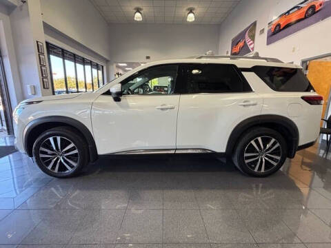 2024 Nissan Pathfinder Platinum