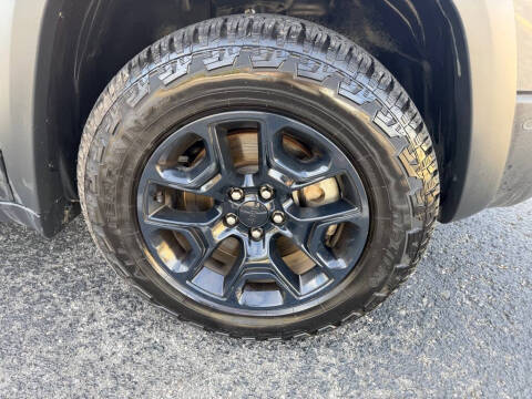 2020 Jeep Cherokee Trailhawk