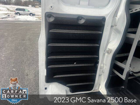 2023 GMC Savana 2500