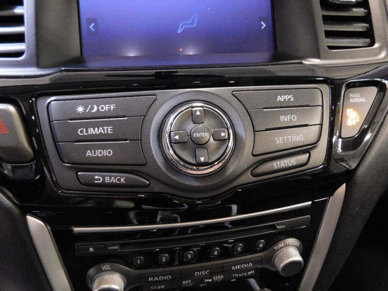 2019 Nissan Pathfinder SV