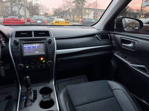 2015 Toyota Camry SE