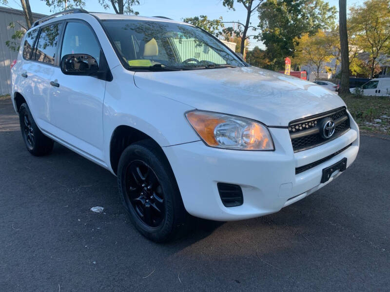 2011 Toyota RAV4 Base photo 4