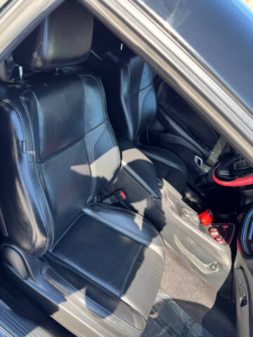 2015 Dodge Challenger SXT Plus