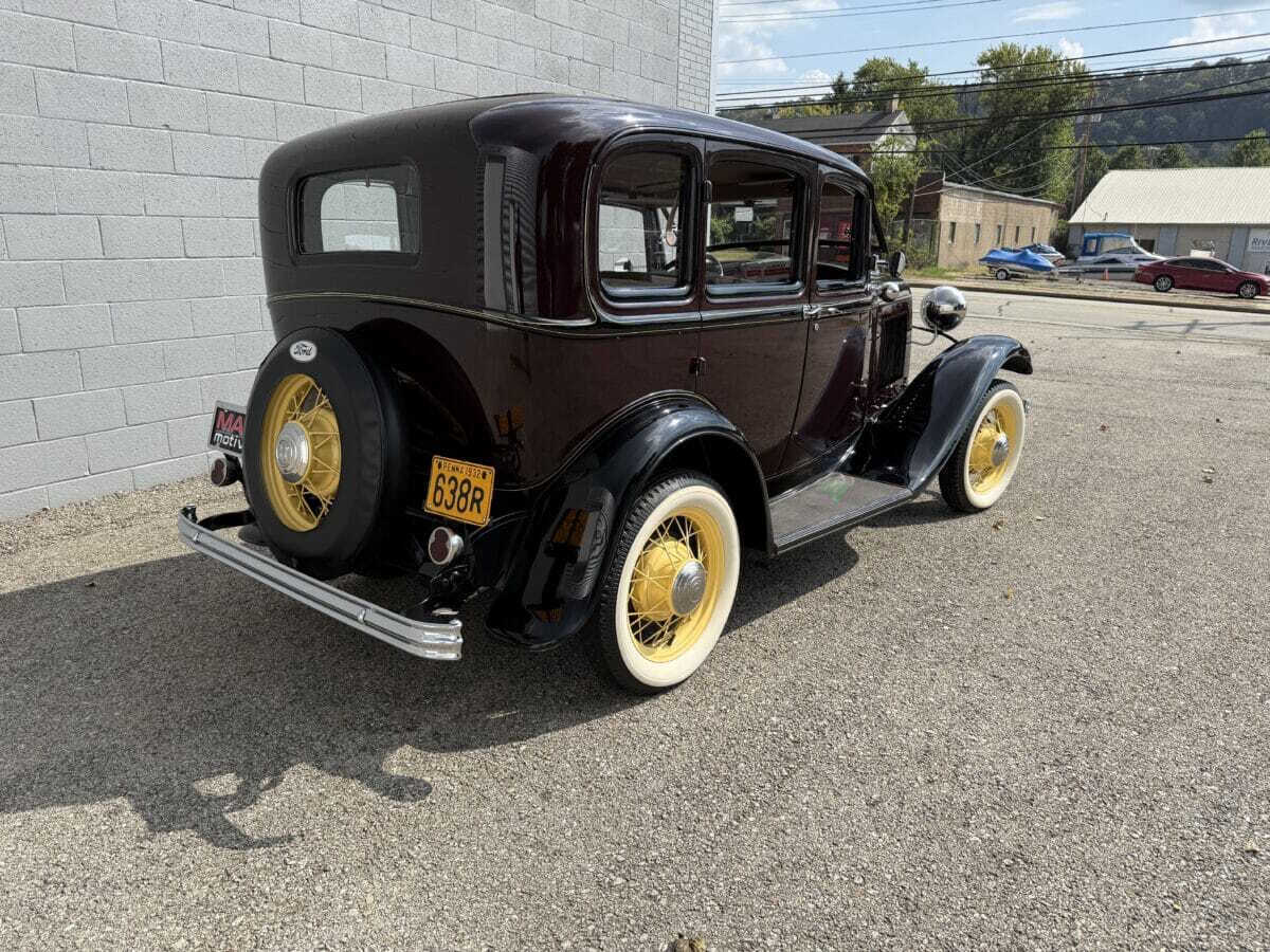 1932 Ford Model 18 88