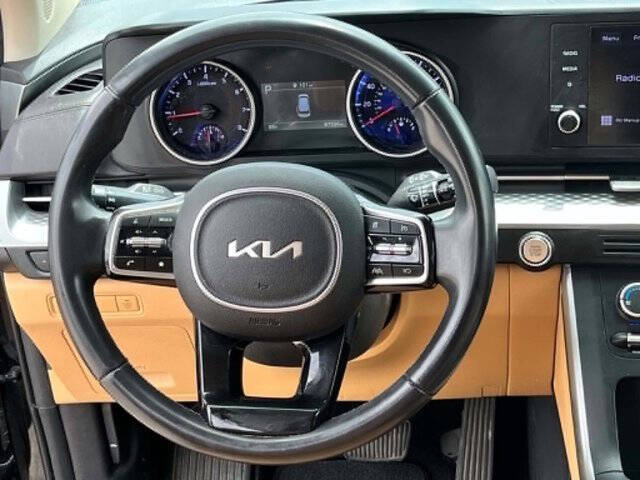 2023 Kia Carnival