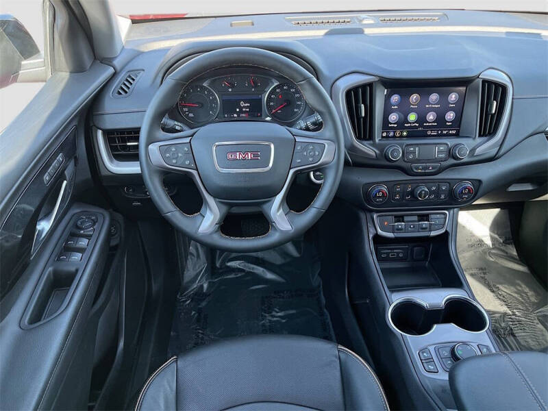 2024 GMC Terrain AT4