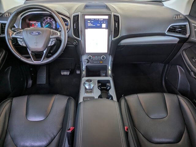 2021 Ford Edge Titanium