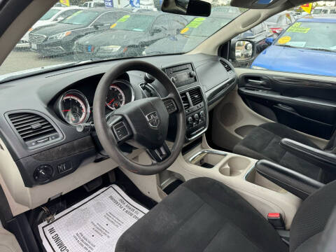 2016 Dodge Grand Caravan SXT Plus