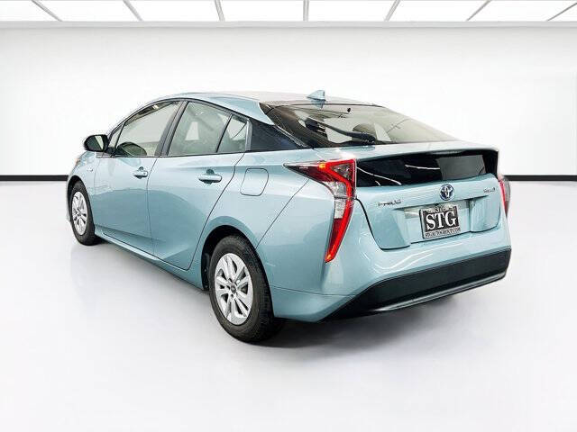2016 Toyota Prius Two