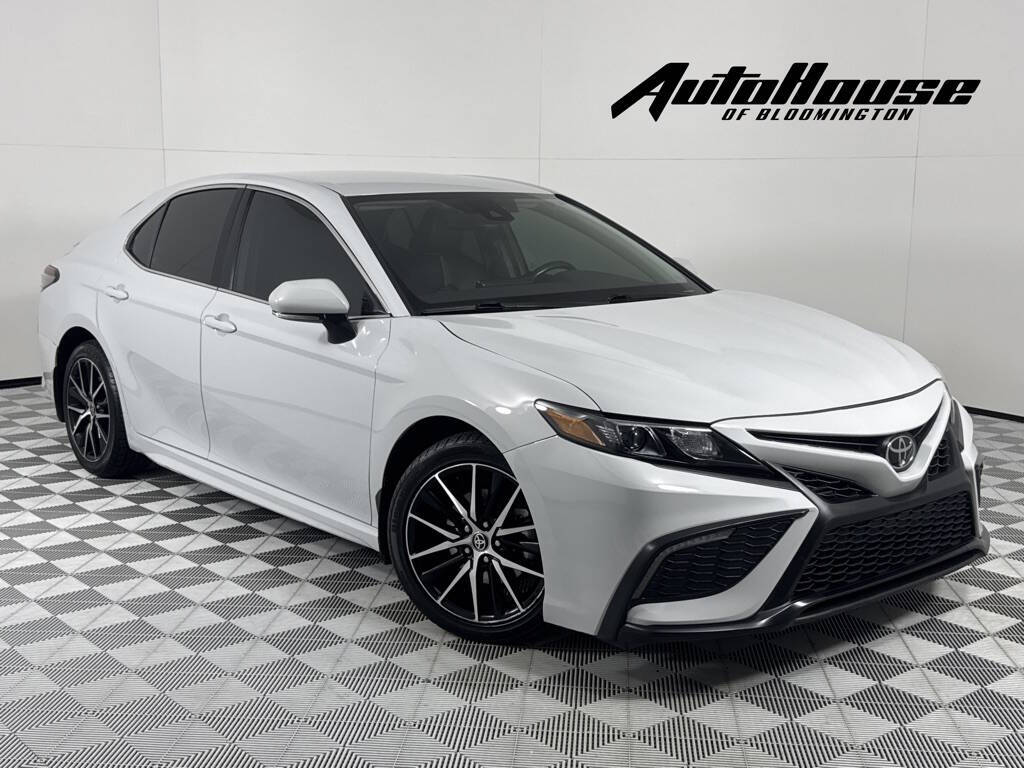 2024 Toyota Camry SE Nightshade AWD 4dr Sedan's photo