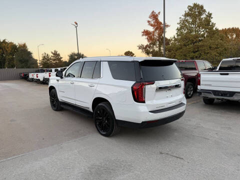 2022 GMC Yukon SLT