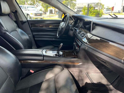 2010 BMW 7 Series 750Li