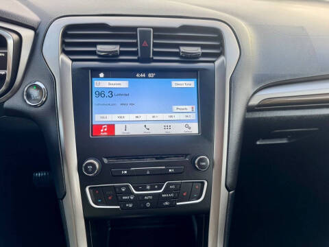 2017 Ford Fusion Hybrid SE